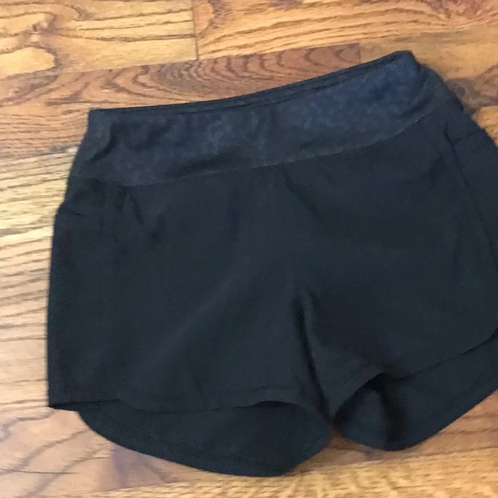 Girls Old Navy Active Wear Activewear Dri-Fit Black Shorts 4 / 5 XS Side Pockets